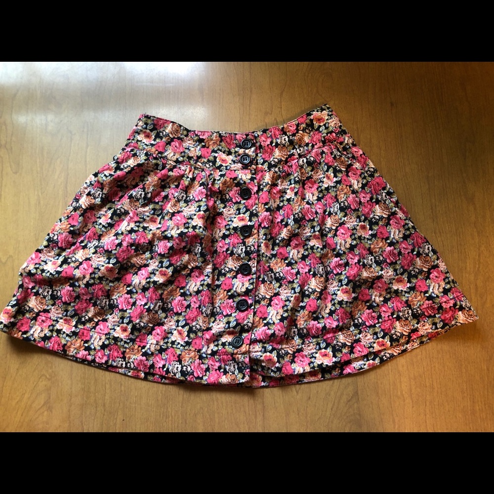 Forever 21 floral button up skirt